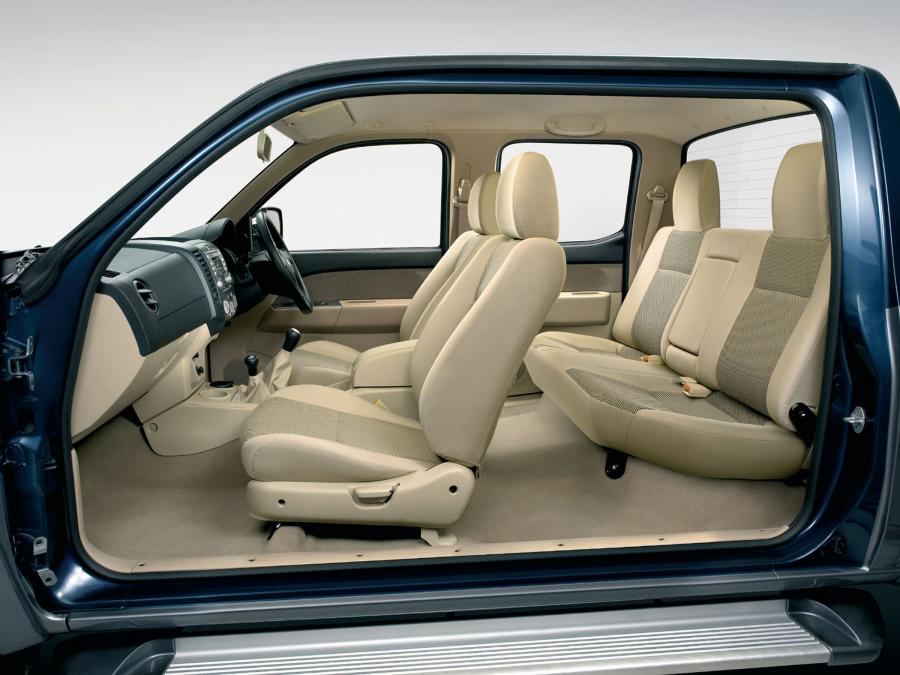  Mazda BT-50 2006 года  (фото 15 из 98)